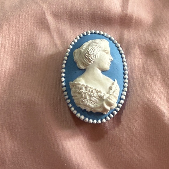 Jewelry - Hallmark Blue and White Cameo Brooch NWT